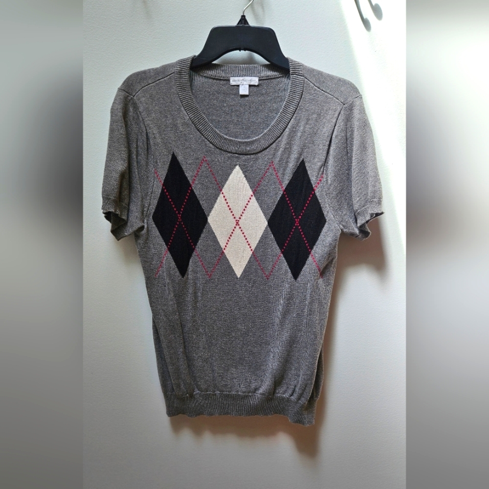 Gray Argyle Short Sleeve Sweater